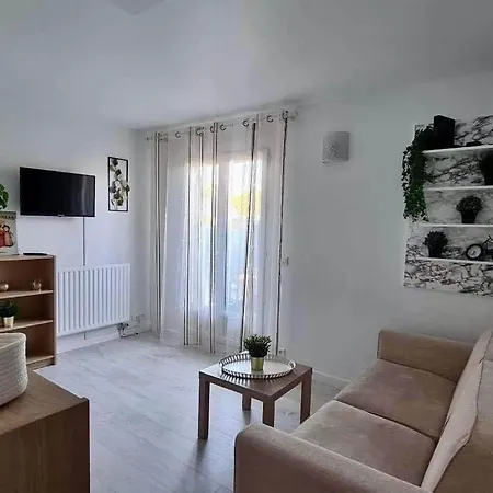 - Jardin Et Terrasse Proche De La Apartamento